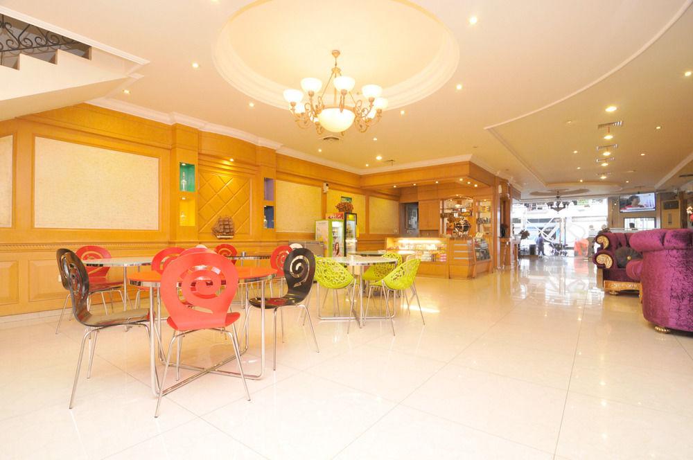 Hotel Maricaya Makassar Exterior foto